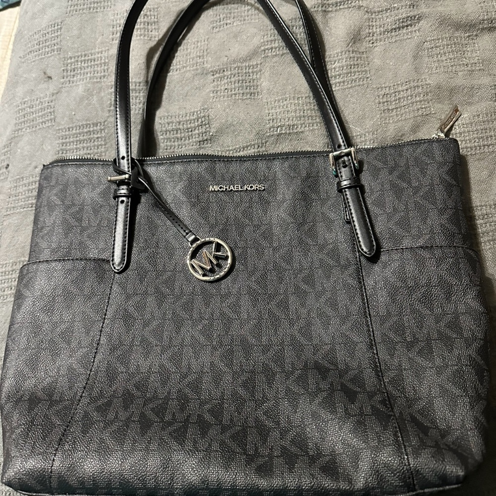 Michael Kor purse